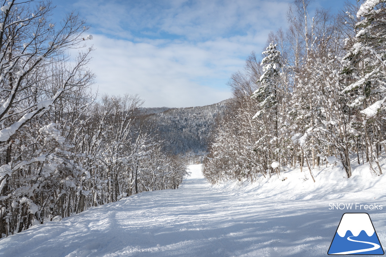ぴっぷスキー場｜旭川紋別自動車道・比布北インターを降りたら約３分で到着。良質な雪、多彩なコース、抜群の眺望、美味しいグルメ、アフタースキーに温泉も。。。とっても高い満足度を誇るローカルゲレンデを滑ります(^^)/